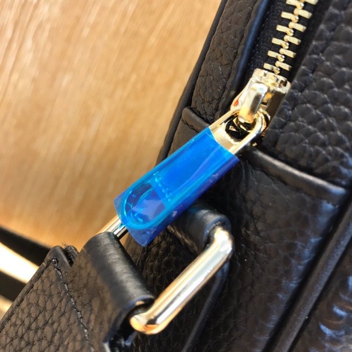 2020SS新作 Gucci グッチ メンズ ショルダーバックスーパーコピー