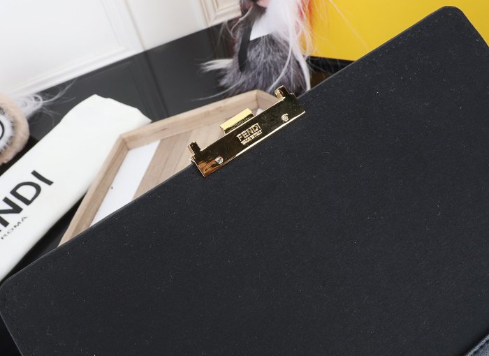 202103SS新作 FENDI フェンディ レディースショルダーバックスーパーコピー