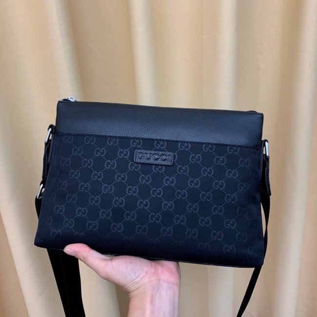 2020SS新作 Gucci グッチ メンズ ショルダーバックスーパーコピー
