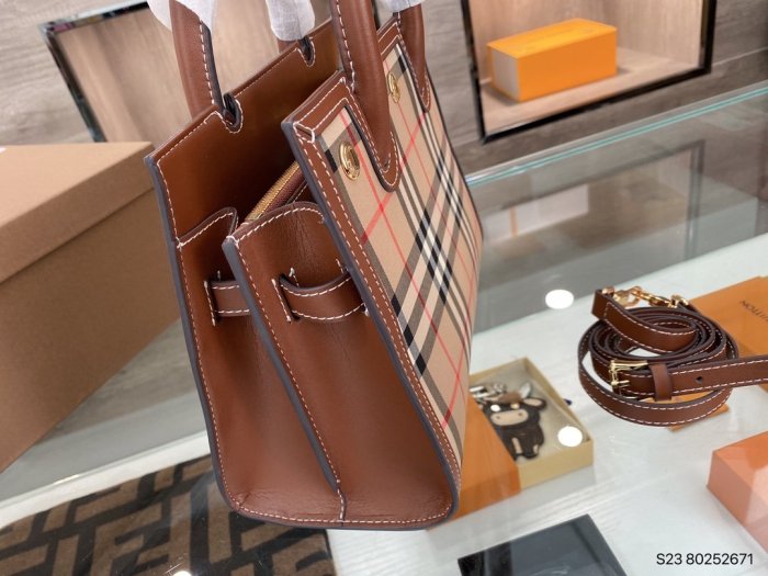 202103SS新作Burberryバーバリー レディース ショルダーバック スーパーコピー
