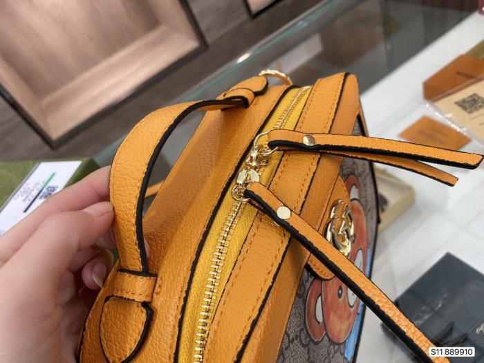 202103SS新作Gucci グッチ レディースショルダーバッグスーパーコピー