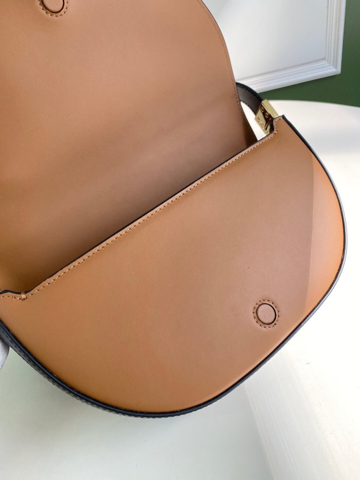 202103SS新作Burberryバーバリー レディース ショルダーバック スーパーコピー