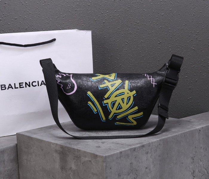 2020SS新作 Balenciaga バレンシアガ メンズ ショルダーバックスーパーコピー