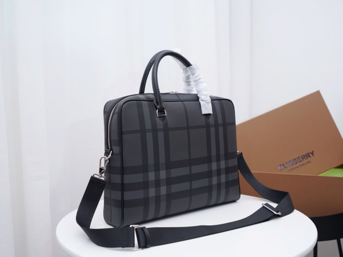 2021SS新作 Burberry バーバリー メンズ ハンドバックスーパーコピー