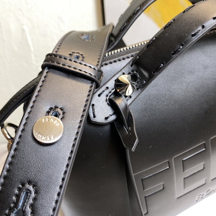 202103SS新作 FENDI フェンディ レディースショルダーバックスーパーコピー