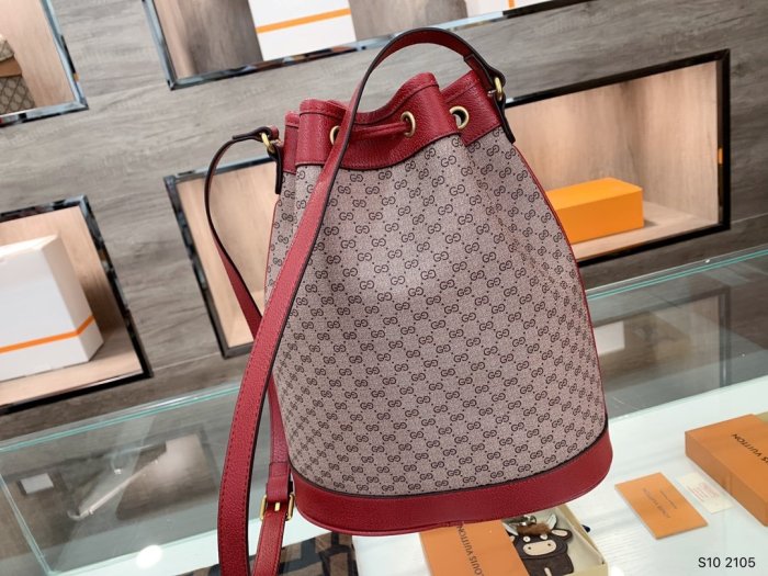 202103SS新作Gucci グッチ レディースショルダーバッグスーパーコピー