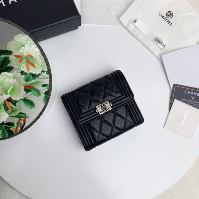 2020SSシャネルChanel 新作通販 短財布スーパーコピー