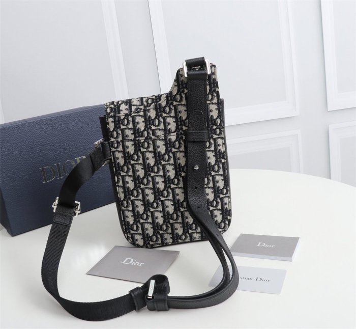 202103SS新作 Dior ディオール メンズ ショルダーバックスーパーコピー