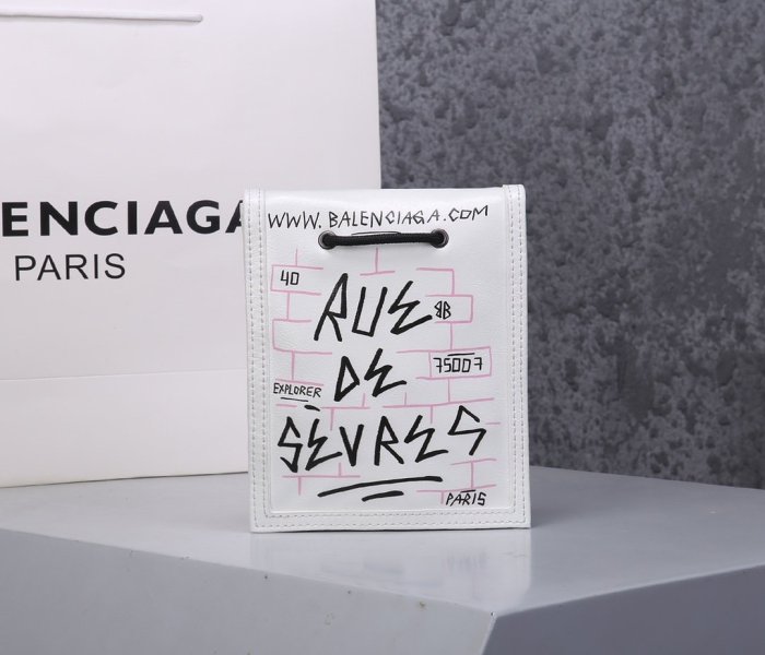 2020SS新作 Balenciaga バレンシアガ メンズ ショルダーバック スーパーコピー