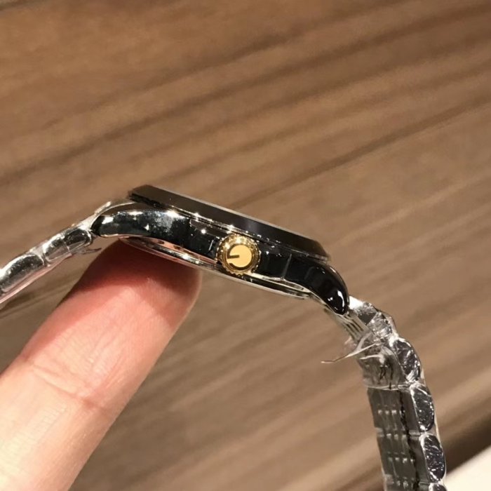 2020SS新作Gucci グッチ メンズとレディース時計 スーパーコピー
