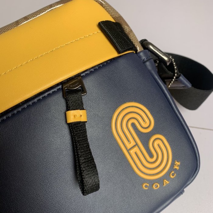 202106SS新作 Coach コーチ メンズ ショルダーバッグ スーパーコピー