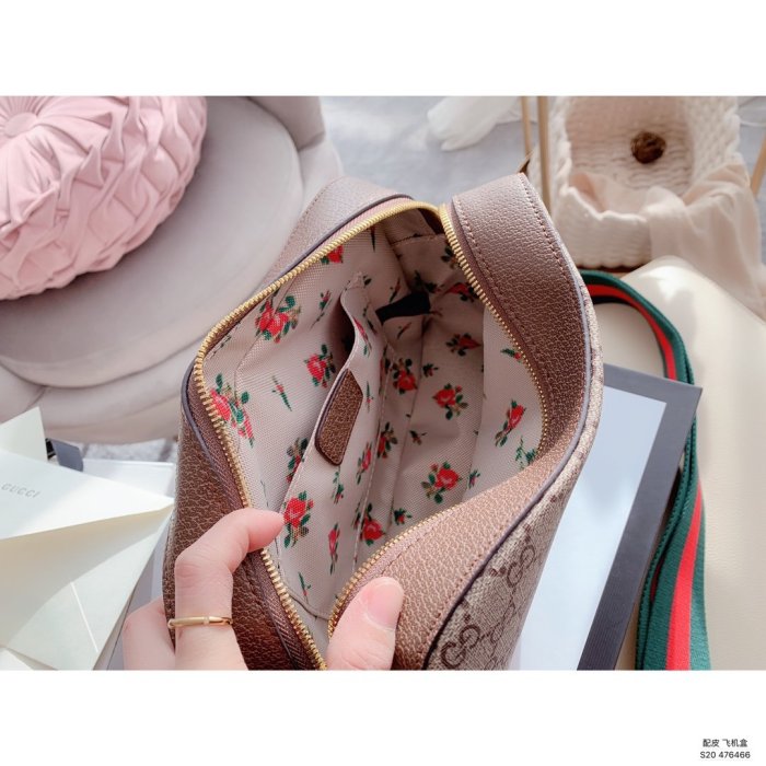 2021SS新作Gucci グッチ レディースショルダーバッグスーパーコピー