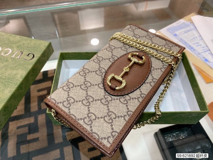 202103SS新作Gucci グッチ レディースショルダーバッグスーパーコピー