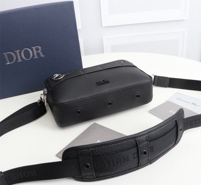 2021SS新作 Dior ディオール メンズ ショルダーバック スーパーコピー
