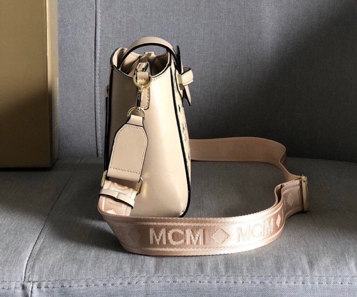2020SS新作 MCM エムシーエム レディース ショルダーバック スーパーコピー