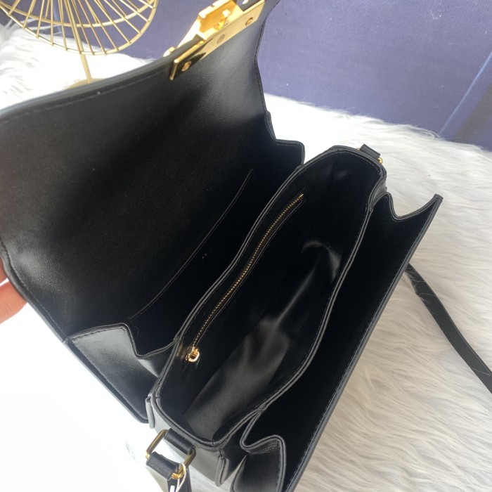 202103SS新作 Celine セリーヌ レディースショルダーバッグスーパーコピー