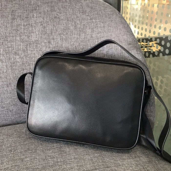 2020SS新作 FENDI フェンディ ショルダーバック スーパーコピー