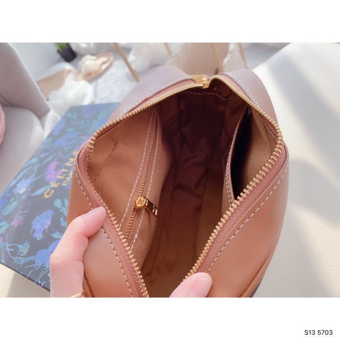 2021SS新作 Celine セリーヌ レディースショルダーバッグスーパーコピー