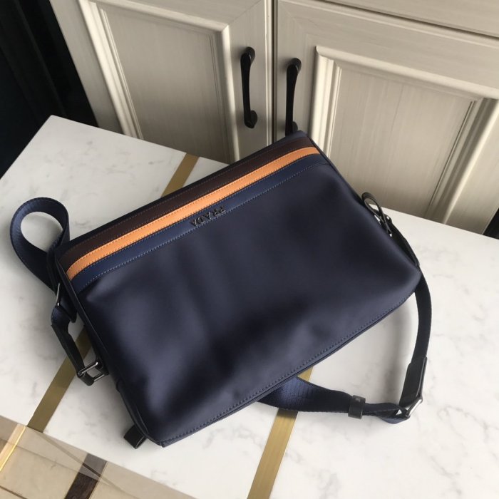202105SS新作 Prada プラダ メンズ ハンドバックスーパーコピー
