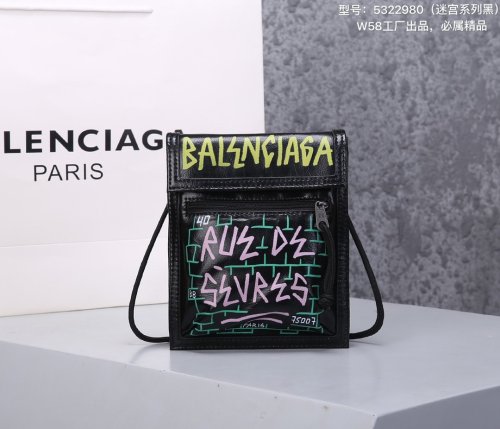 2020SS新作 Balenciaga バレンシアガ メンズ ショルダーバック スーパーコピー