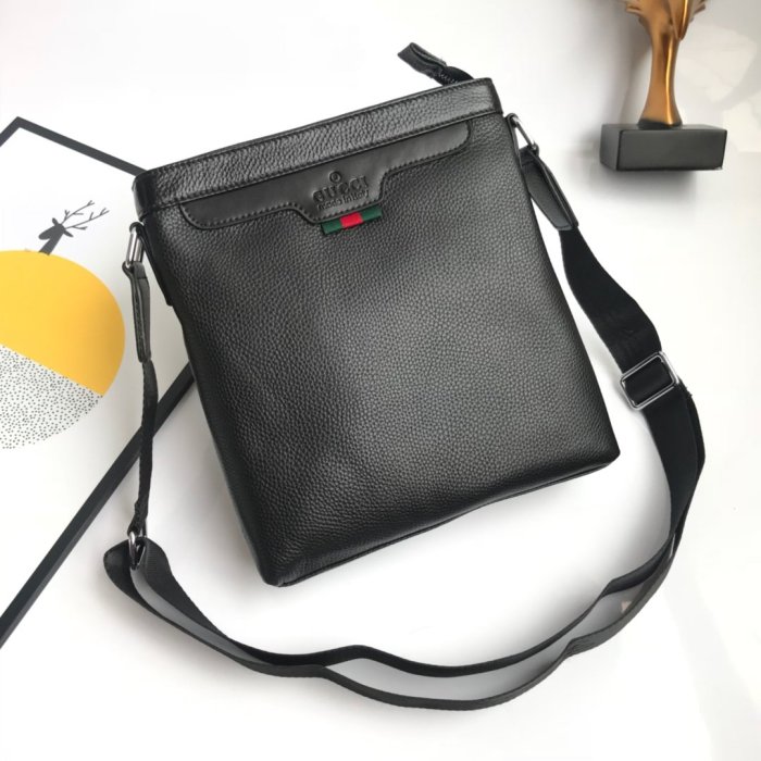 2021SS新作 Gucci グッチ メンズ ショルダーバックスーパーコピー