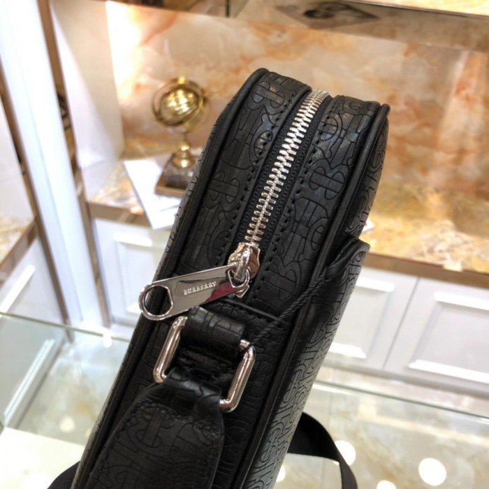 2021SS新作 Burberry バーバリー メンズ ショルダーバック スーパーコピー