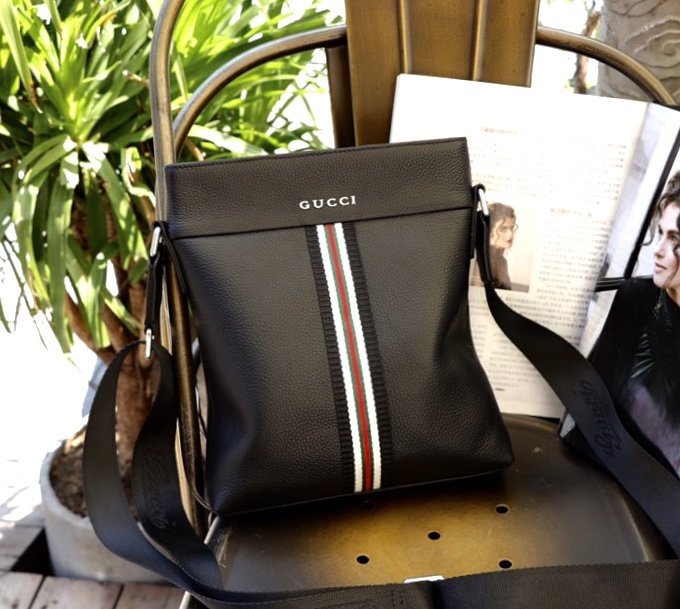 2020SS新作 Gucci グッチ メンズ ショルダーバックスーパーコピー