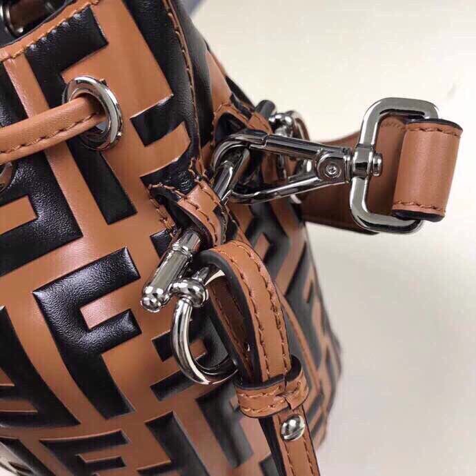 2020SS新作 FENDI フェンディ レディース ショルダーバック スーパーコピー