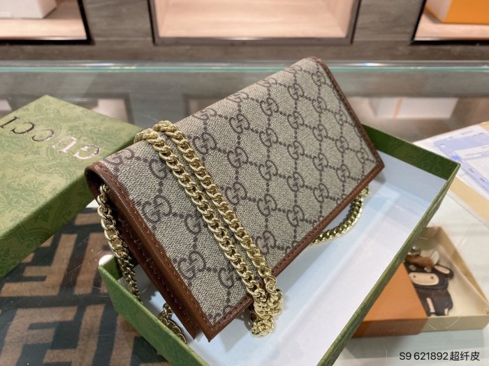 202103SS新作Gucci グッチ レディースショルダーバッグスーパーコピー