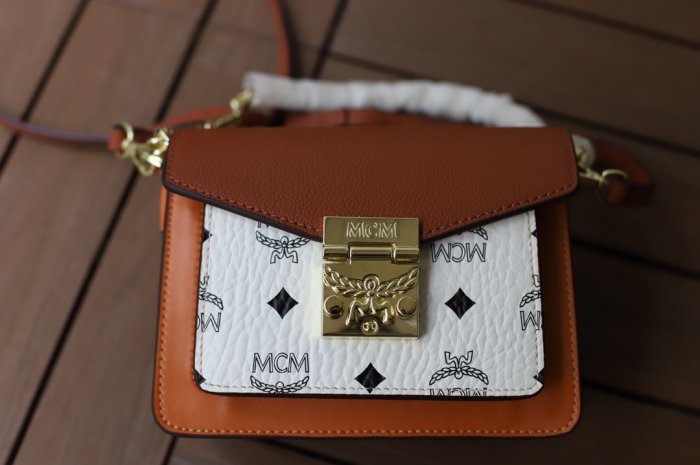 2020SS新作 MCM エムシーエム レディース ショルダーバック スーパーコピー