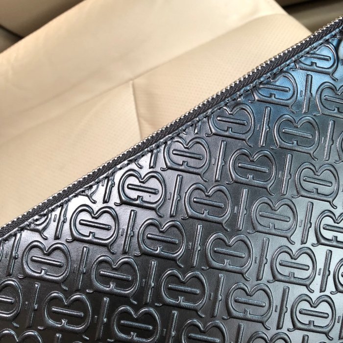 2020SS新作 Burberry バーバリー メンズ ハンドバックスーパーコピー