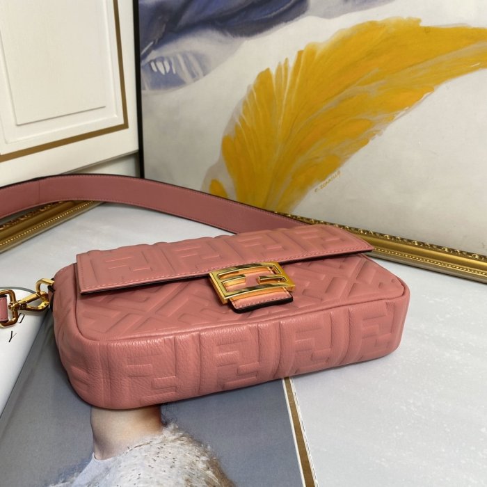 2020SS新作 FENDI フェンディ レディース ショルダーバック スーパーコピー
