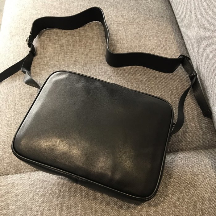 2020SS新作 FENDI フェンディ ショルダーバック スーパーコピー