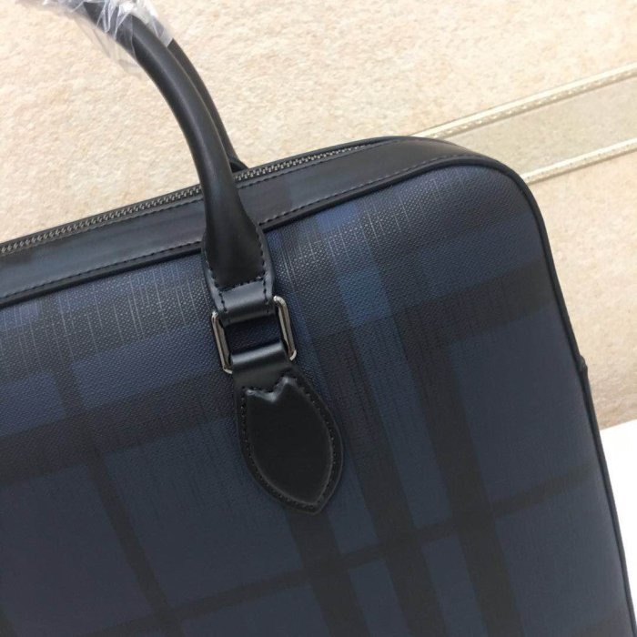2020SS新作 Burberry バーバリー メンズ ハンドバックスーパーコピー