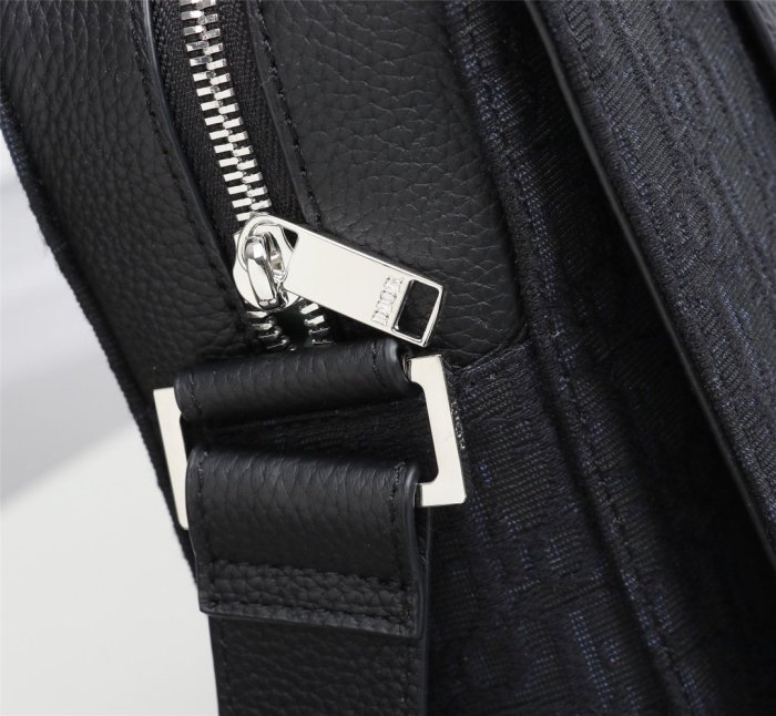 202103SS新作 Dior ディオール メンズ ショルダーバックスーパーコピー