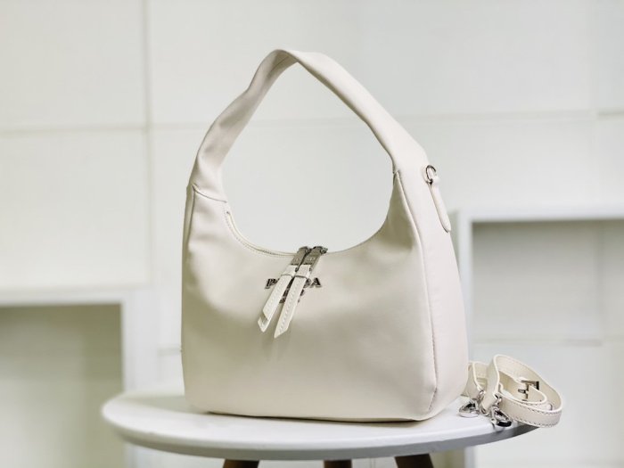 2021SS新作 Prada プラダ レディース ショルダーバックスーパーコピー