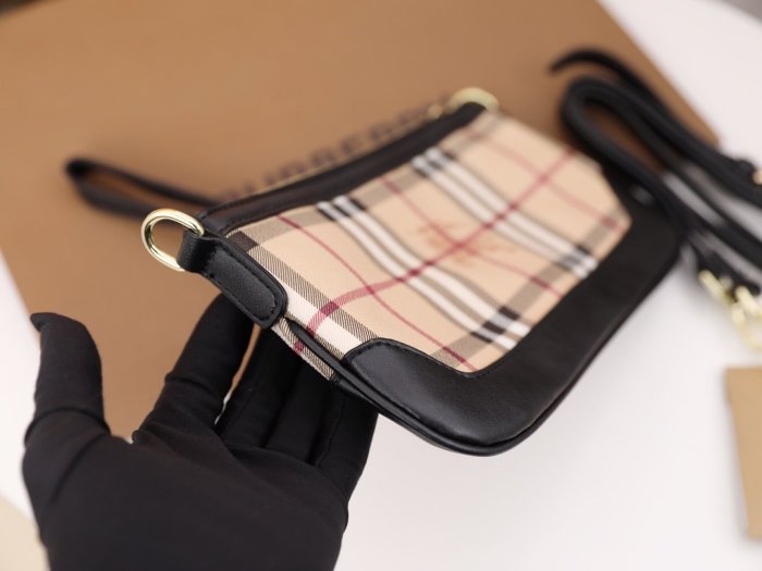 202103SS新作Burberryバーバリー レディース ショルダーバック スーパーコピー