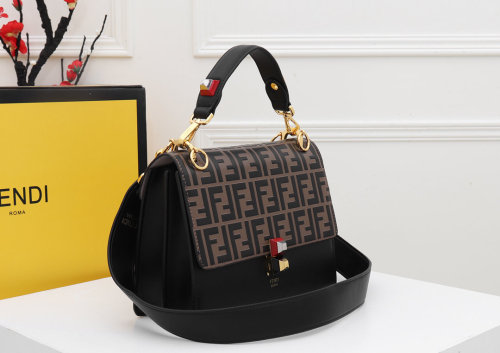 202103SS新作 FENDI フェンディ レディースショルダーバックスーパーコピー