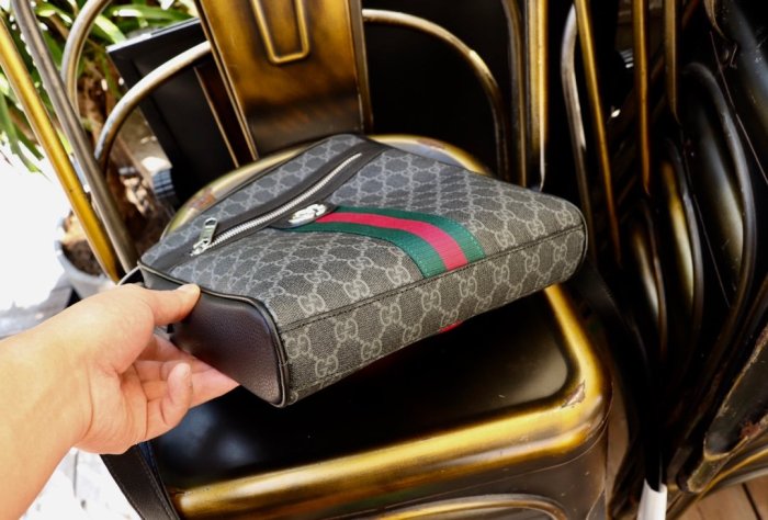 2020SS新作 Gucci グッチ メンズ ショルダーバックスーパーコピー