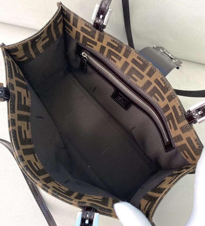 202103SS新作 FENDI フェンディ レディースショルダーバックスーパーコピー