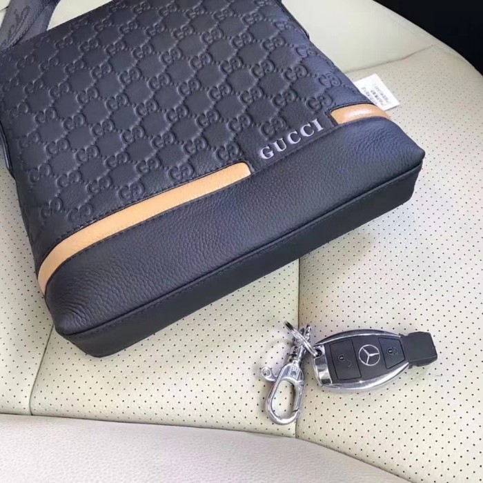 2020SS新作 Gucci グッチ メンズ ショルダーバックスーパーコピー