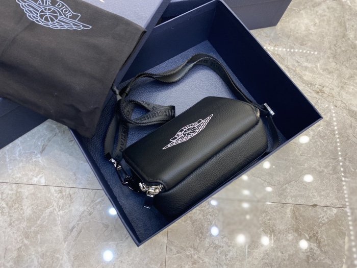 202103SS新作 Dior ディオール メンズ ハンドバックスーパーコピー