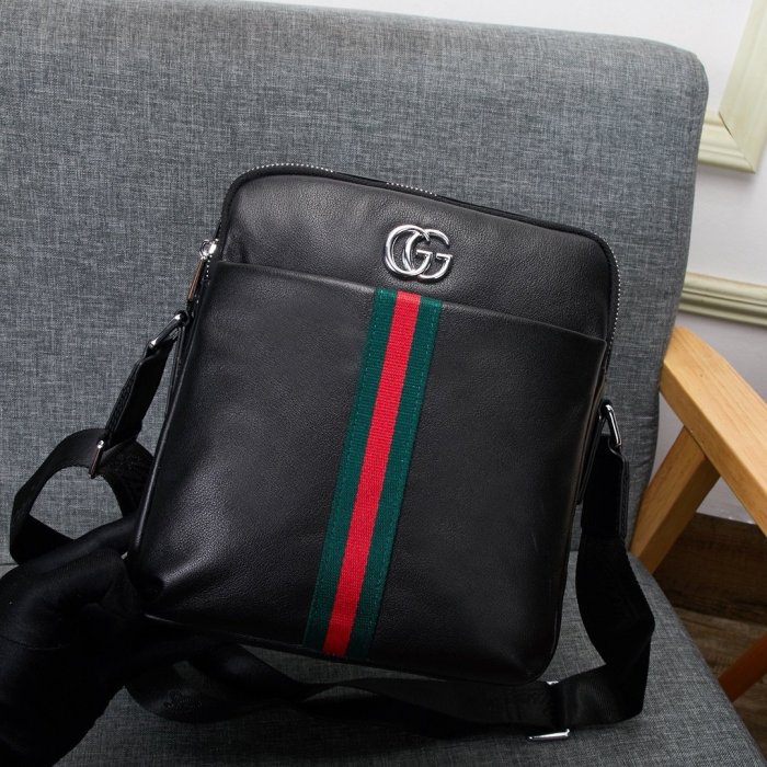 2020SS新作 Gucci グッチ メンズ ショルダーバックスーパーコピー