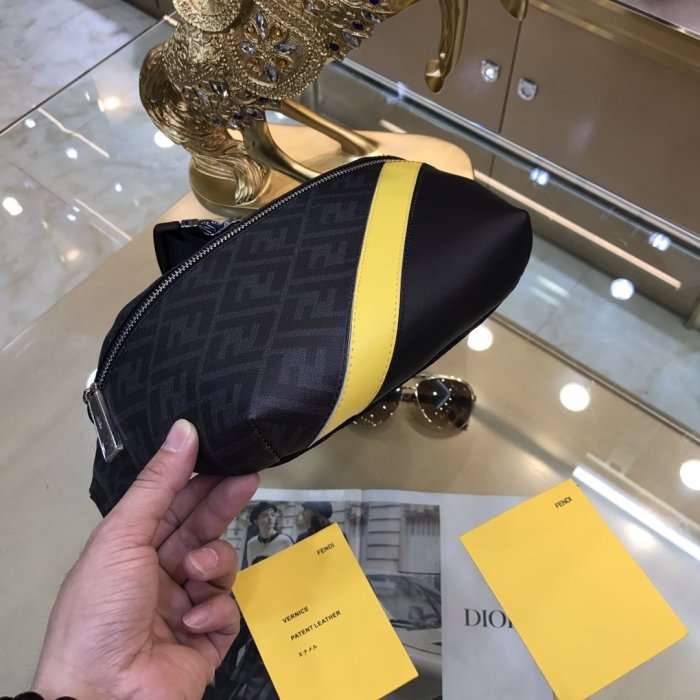 2021SS新作 FENDI フェンディ ショルダーバック スーパーコピー