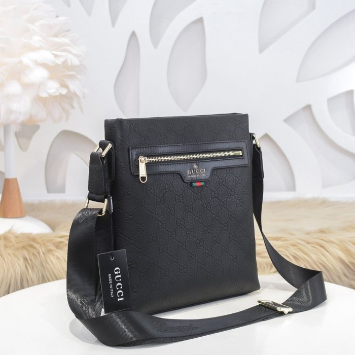 202103SS新作 Gucci グッチ メンズ ショルダーバックスーパーコピー