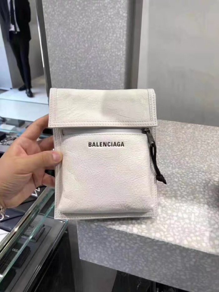 2020SS新作 Balenciaga バレンシアガ メンズ ショルダーバック スーパーコピー