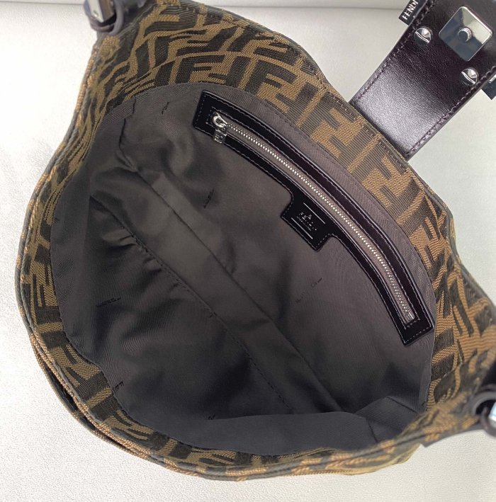 202103SS新作 FENDI フェンディ レディースショルダーバックスーパーコピー