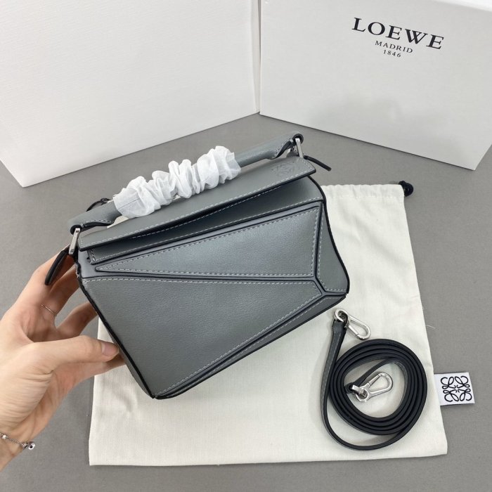 202106SS新作 LOEWE ロエベ レディース ショルダーバッグスーパーコピー
