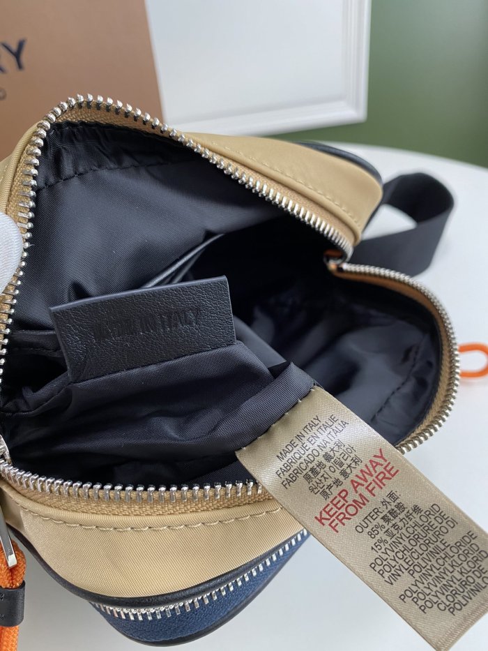 2020SS新作 Burberry バーバリー メンズ ショルダーバック スーパーコピー