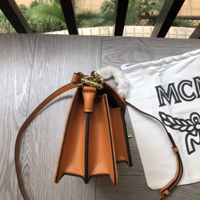 2020SS新作 MCM エムシーエム レディース ショルダーバック スーパーコピー